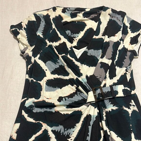 Planet Patterned Dress with Belt Detail - Size CAD 8 / EU 36 - Picture 3 of 7